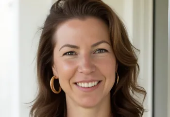 Andrea Brooke - Smiling woman with dark hair